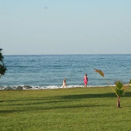Mike Studios&Apartments Maleme