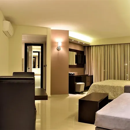 Mike Hotel & Apartments 말레메