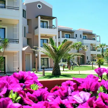 Mike Hotel & Apartments Малеме