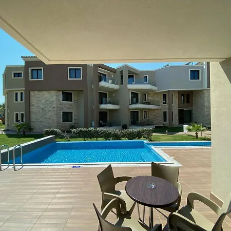 Mike Hotel & Apartments 3*