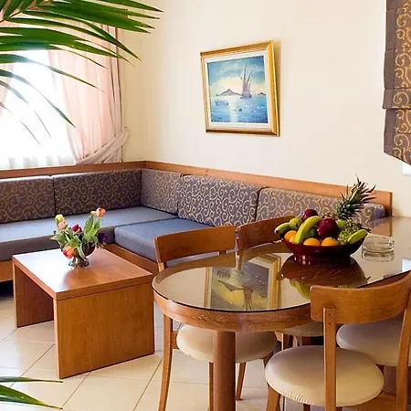Mike Hotel & Apartments 말레메