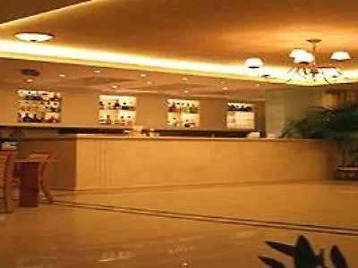 Mike Hotel & Apartments 3* 말레메